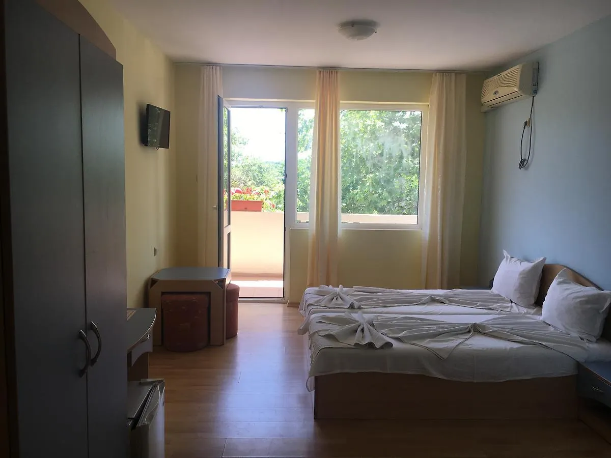 Arkadia Guest House Primorszko